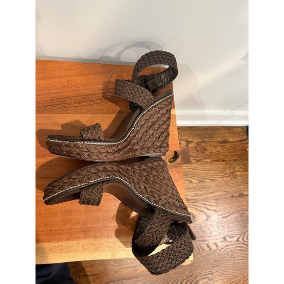 Stuart Weitzman Brown Woven Wedge Sandals with Ankle Strap and Gold Buckle -8.5‎ - Picture 6 of 9